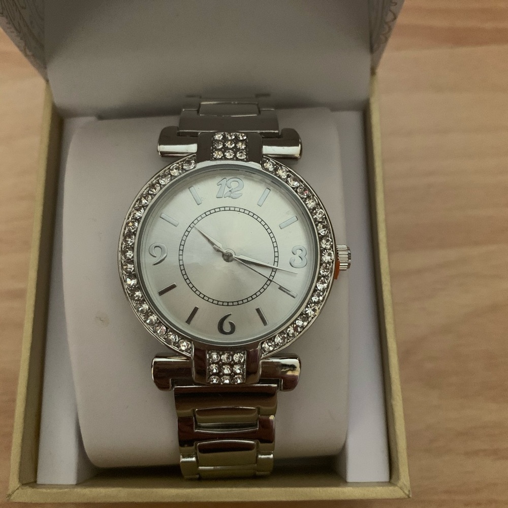 Charter club bigger watch silver - Picture 5 of 5